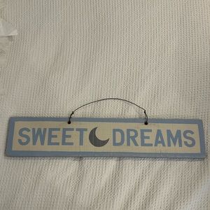 Dormify Hanging Room Sign